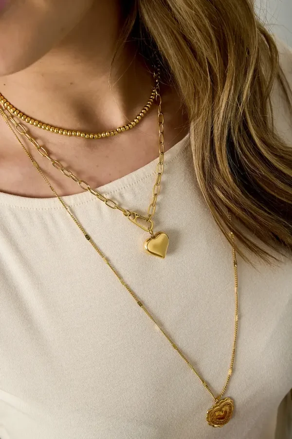 Necklace hanging heart