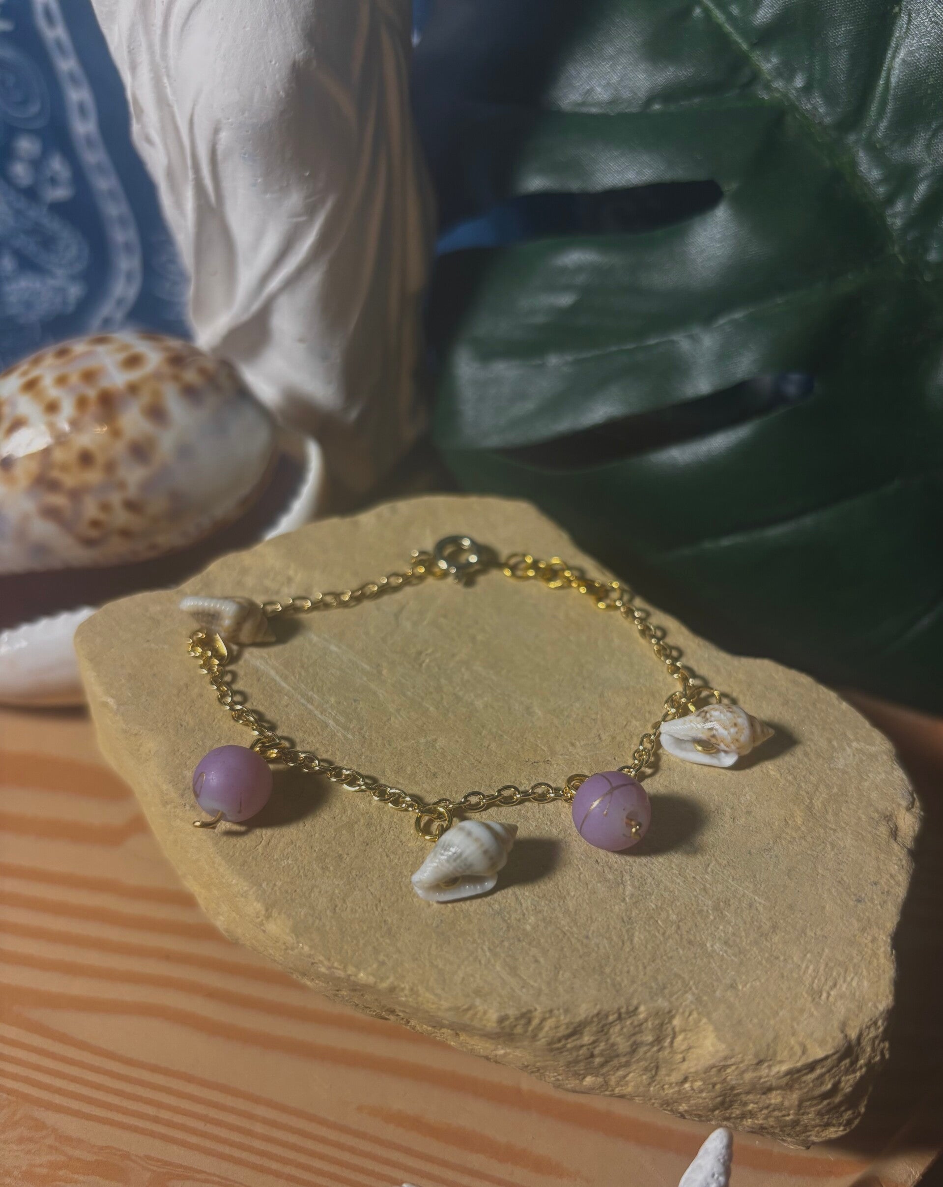 Purple bead & dotted dove shell