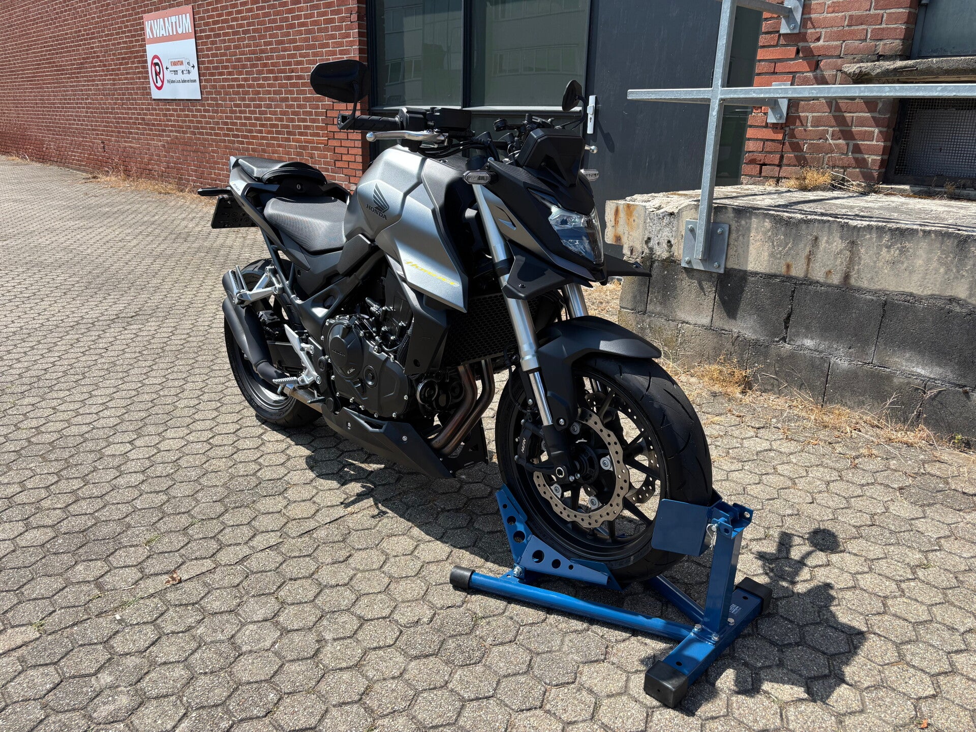 Honda CB750 Hornet - 2023