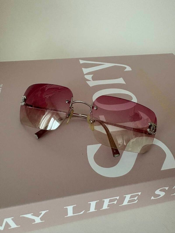 Chanel zonnebril Y2K