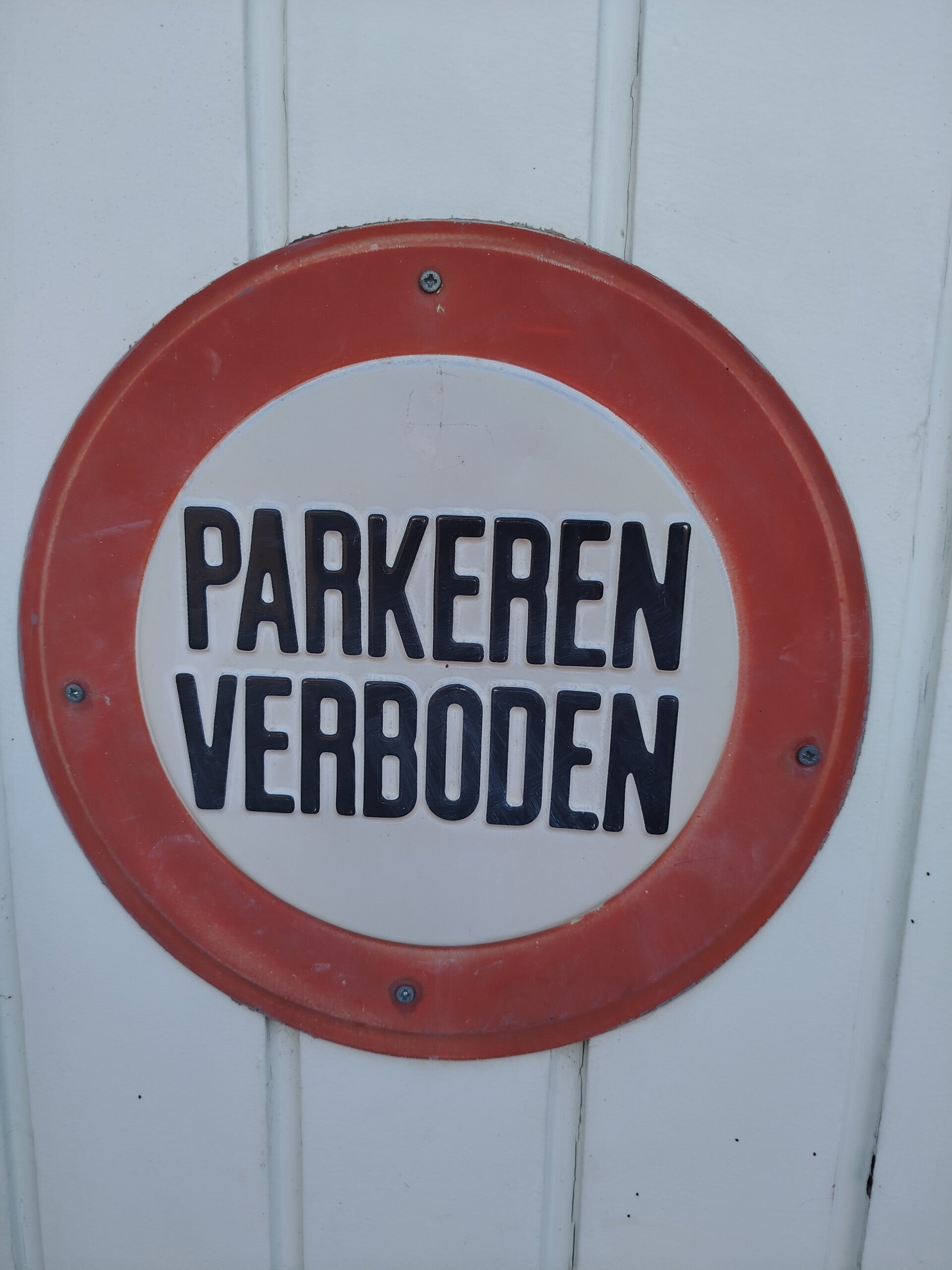 1000065493-standard.jpg