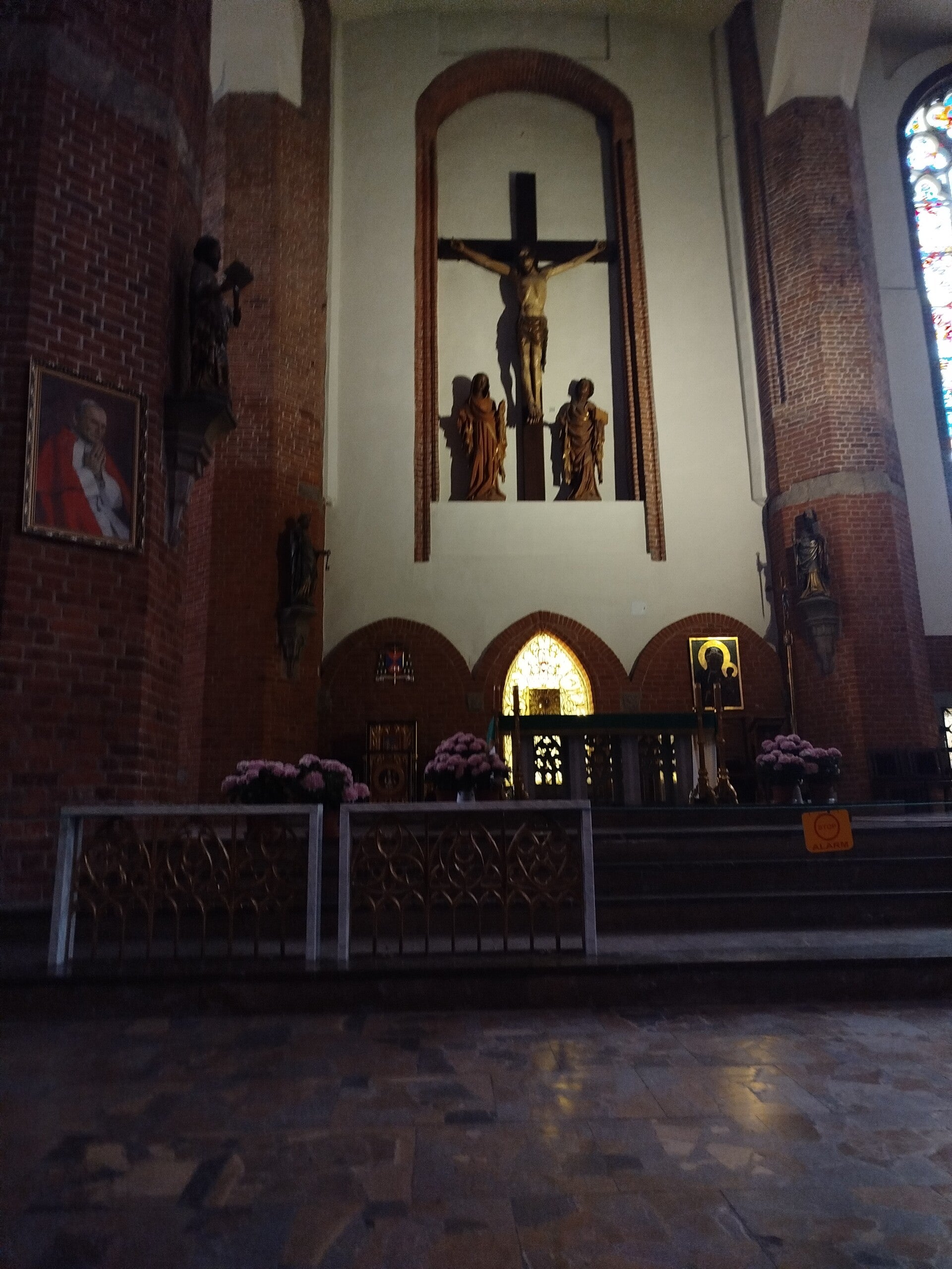 1000069765-standard.jpg