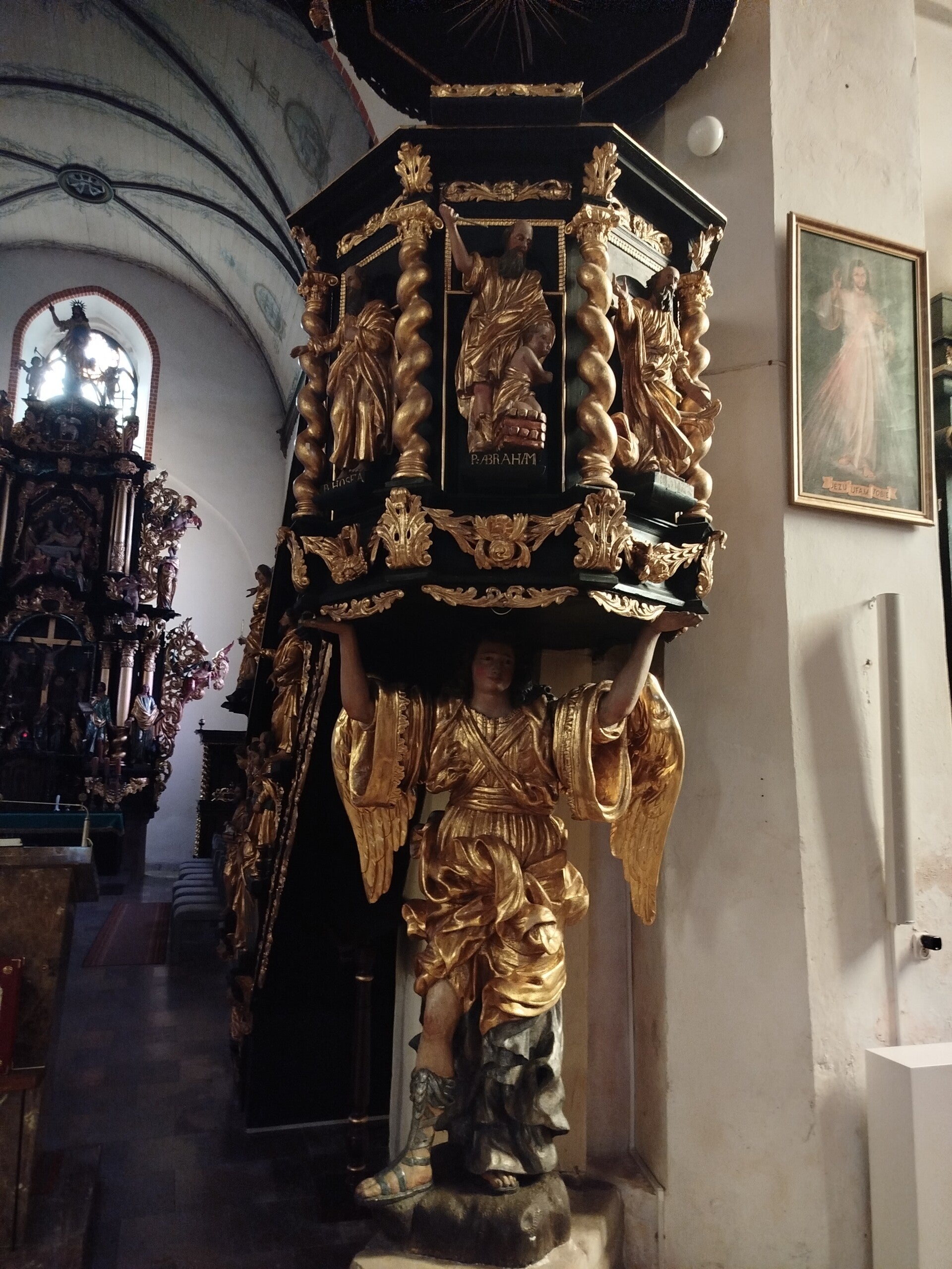 1000069793-standard.jpg