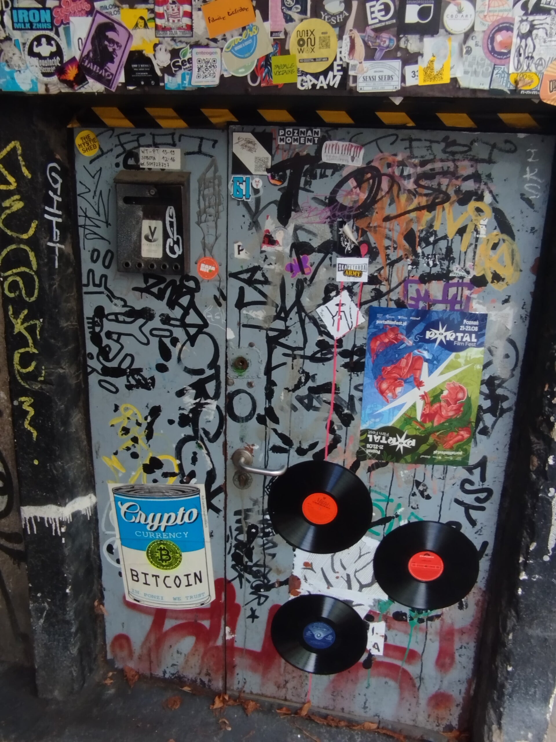 1000070719-standard.jpg