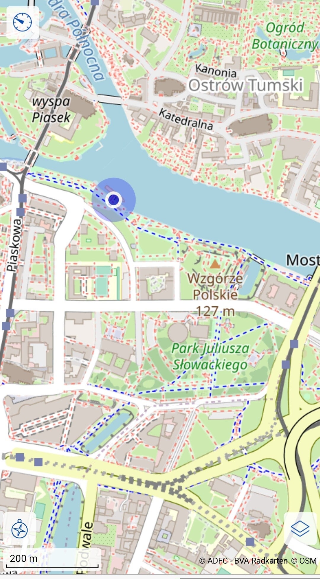1000071281-standard.jpg