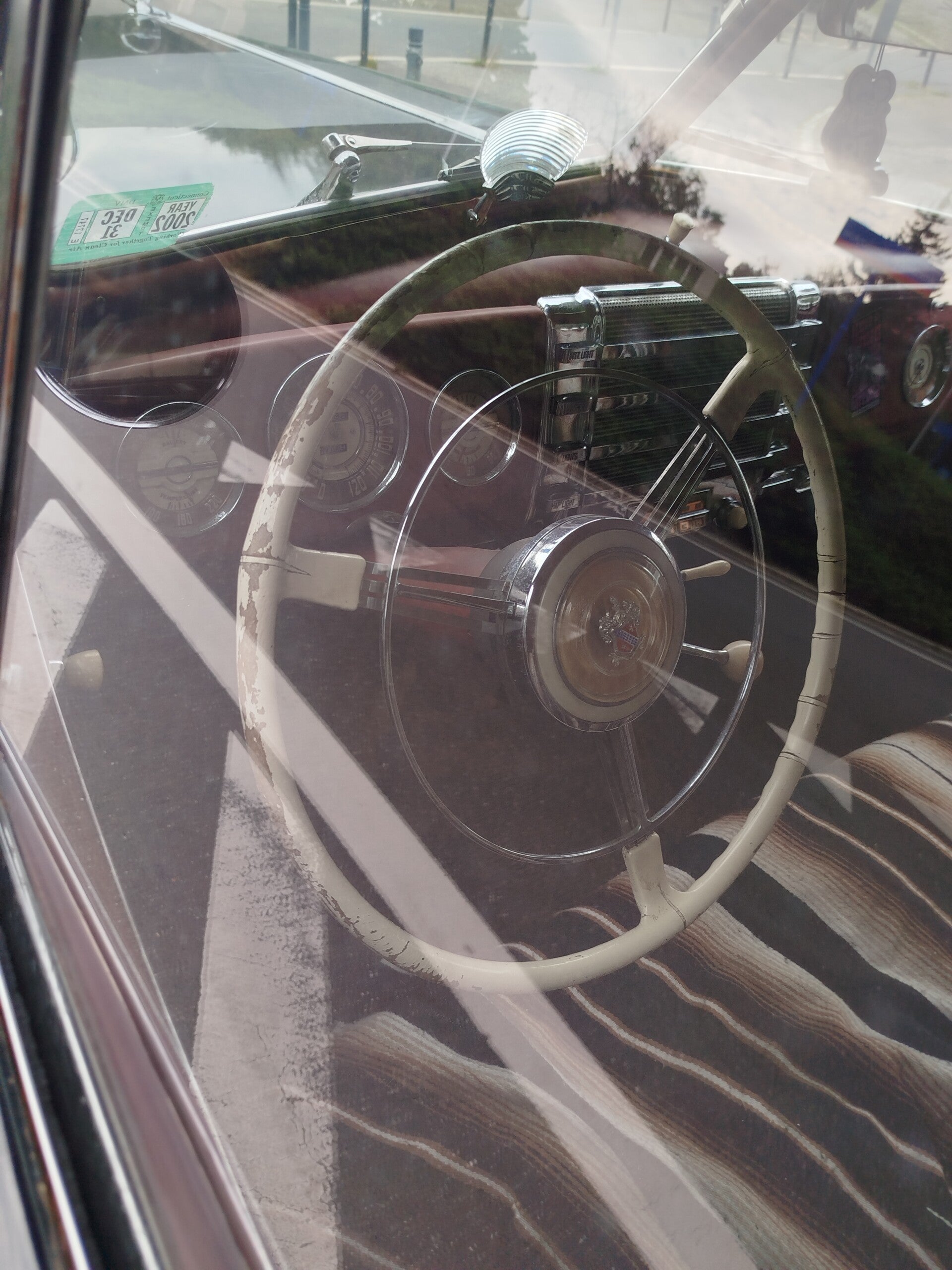 1000071310-standard.jpg