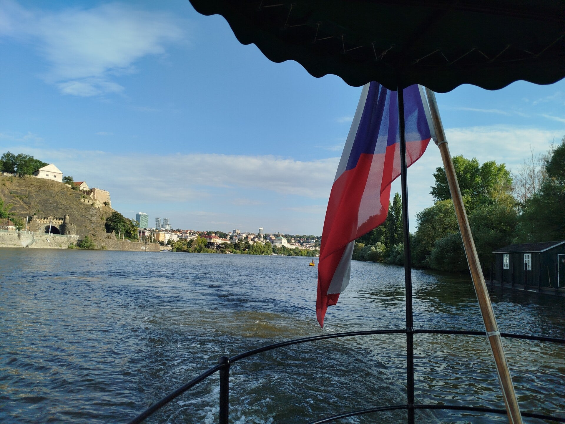 1000071478-standard.jpg