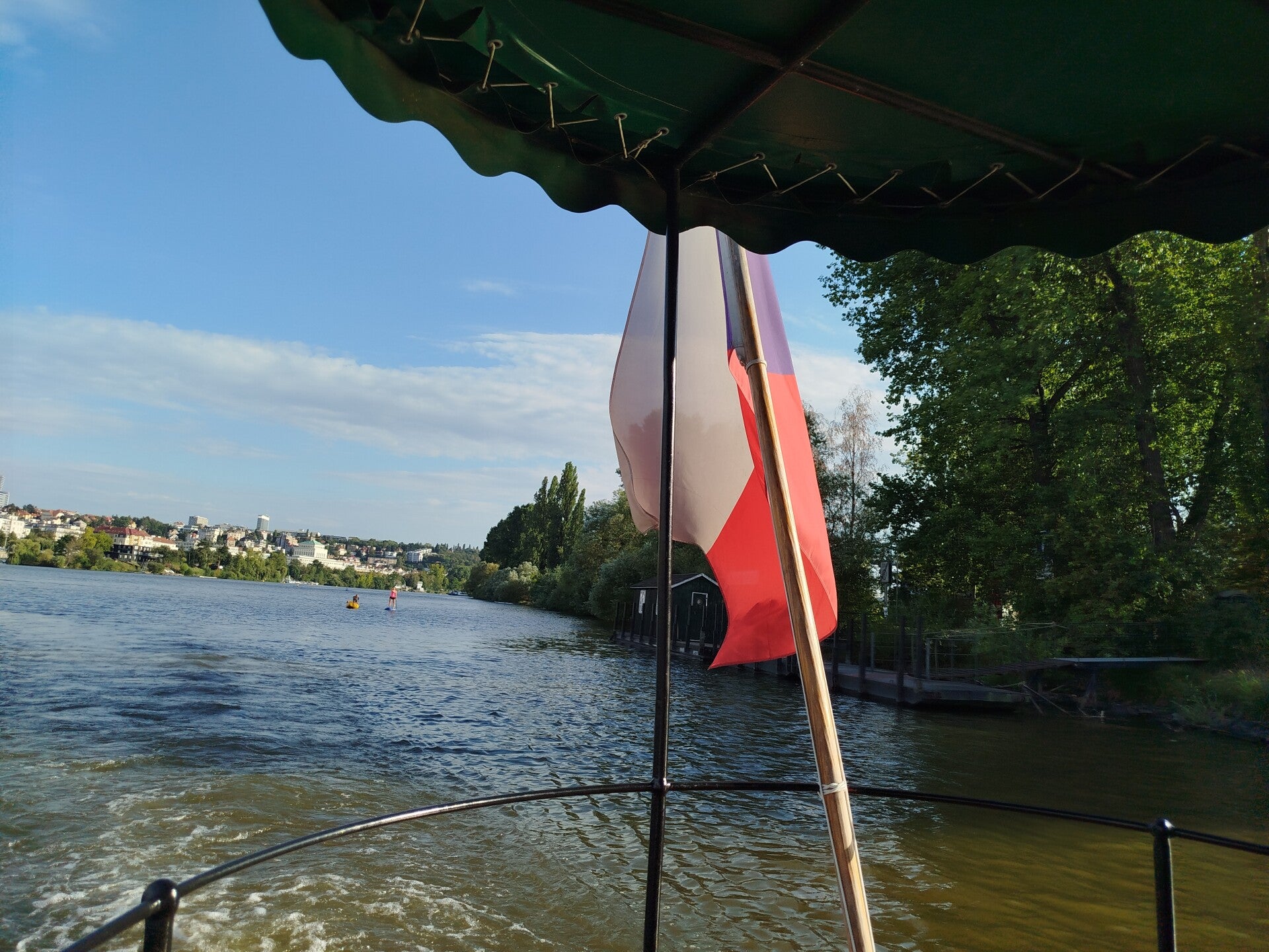 1000071479-standard.jpg