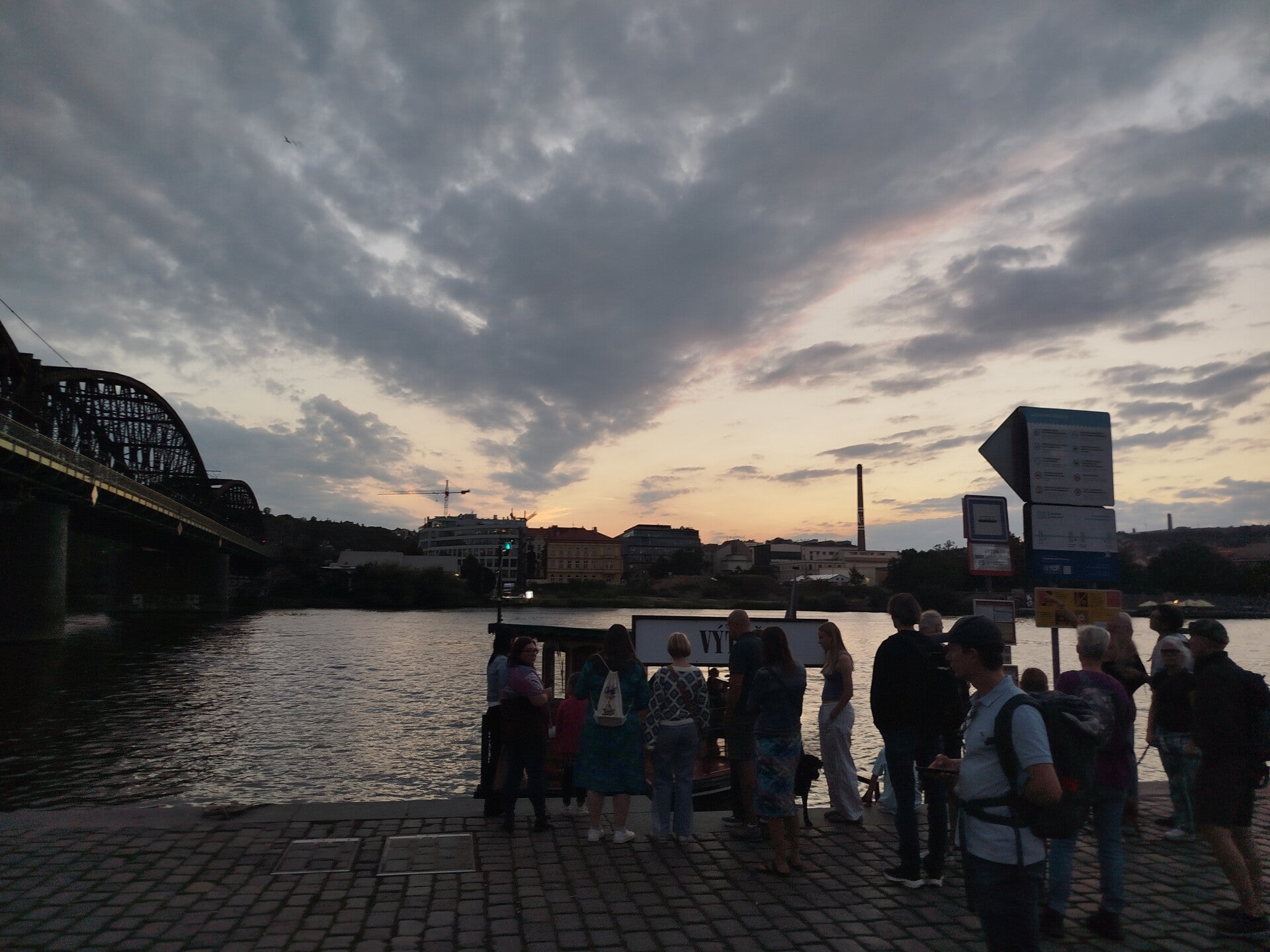 1000071629-standard.jpg