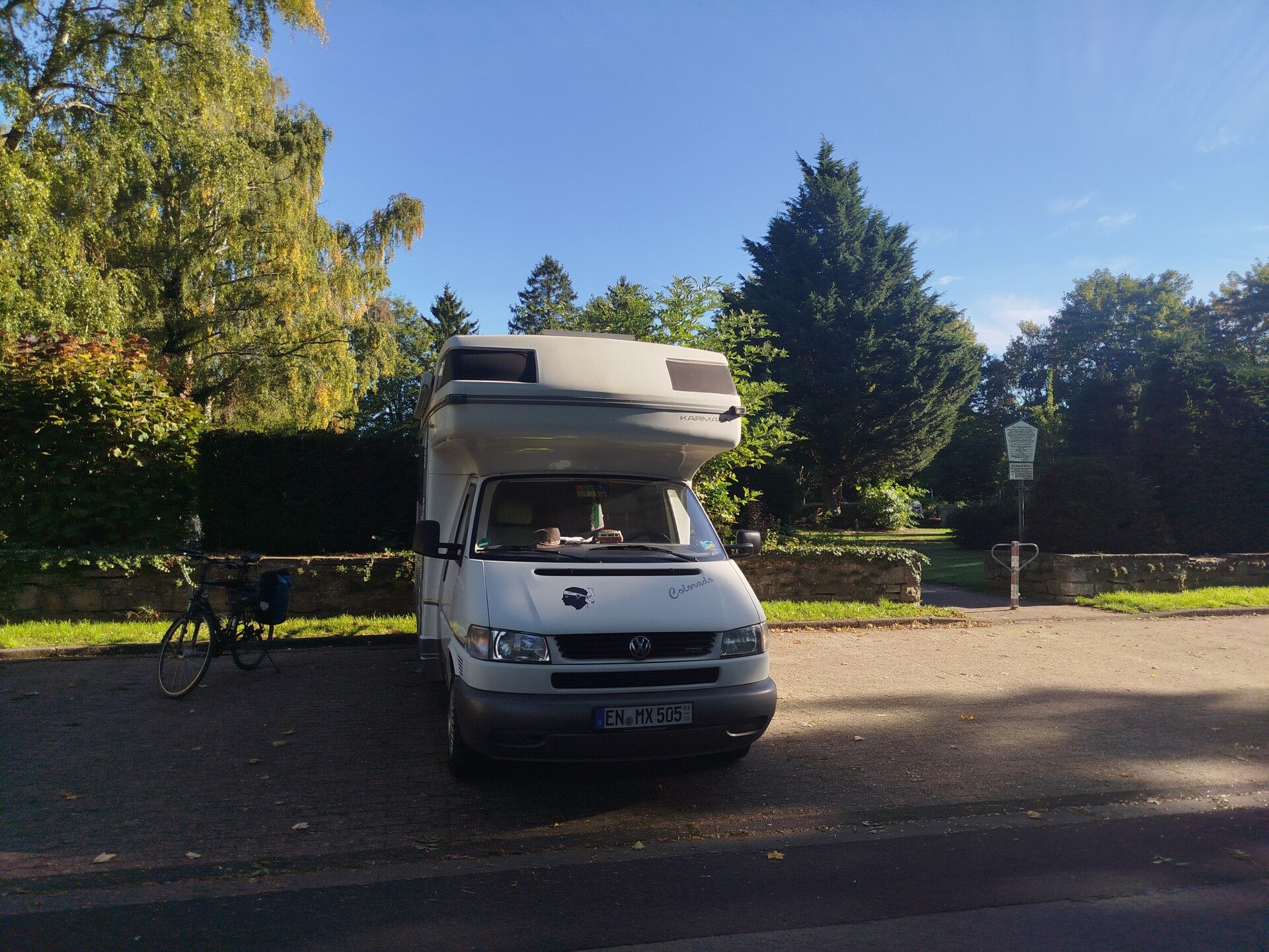 1000076264-standard.jpg
