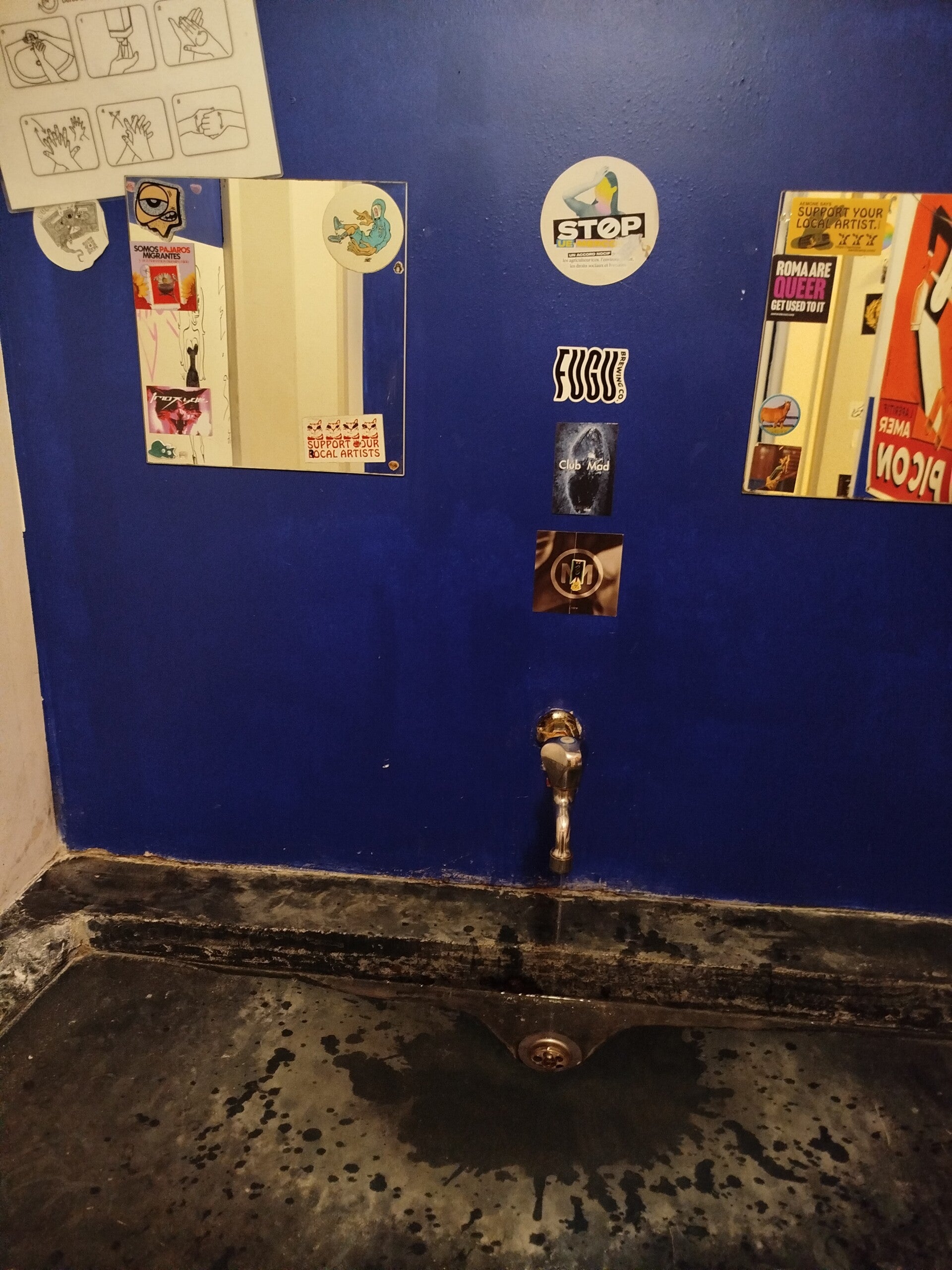 1000078544-standard.jpg