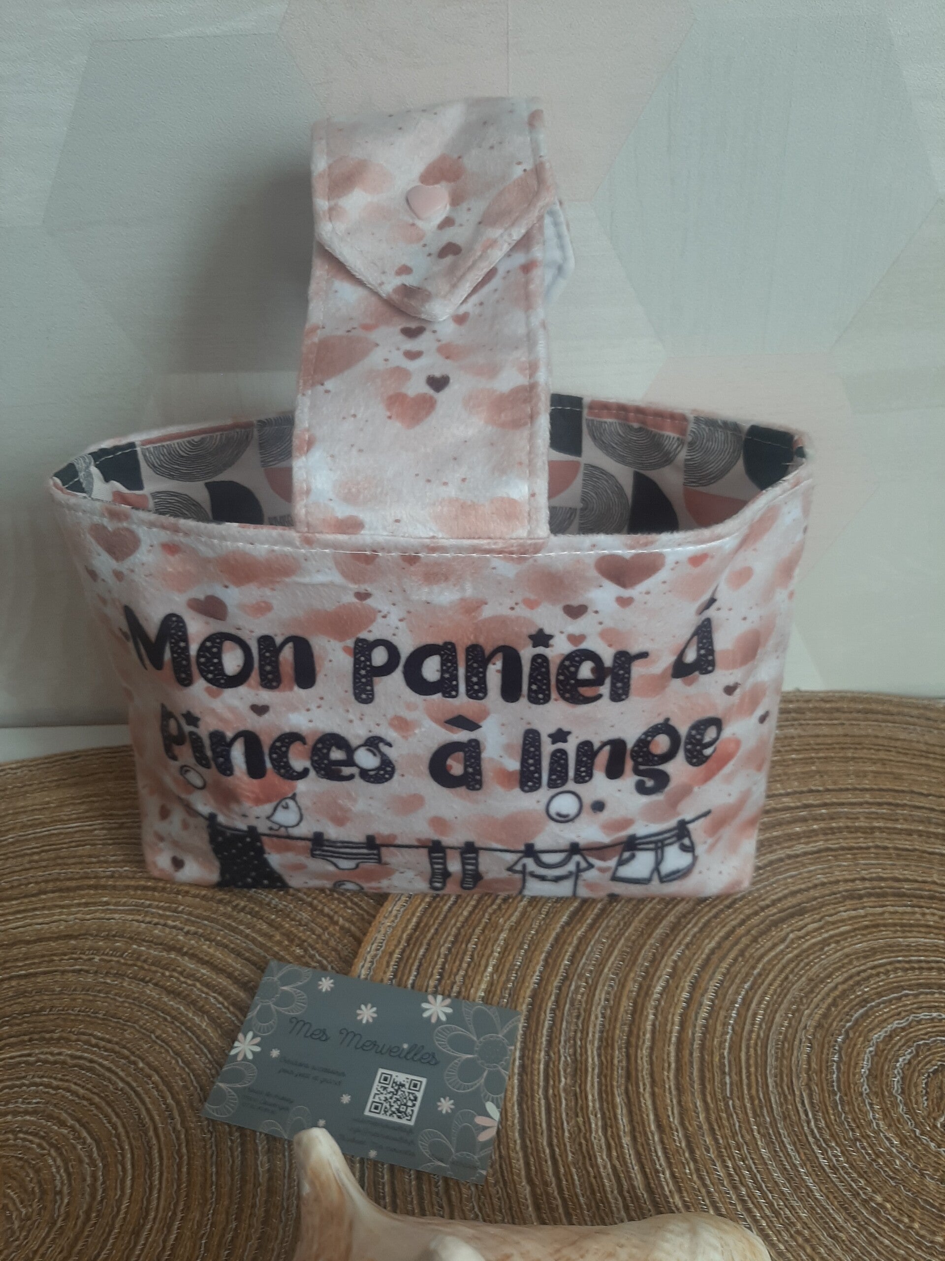 Panier à pinces à linge Coeur