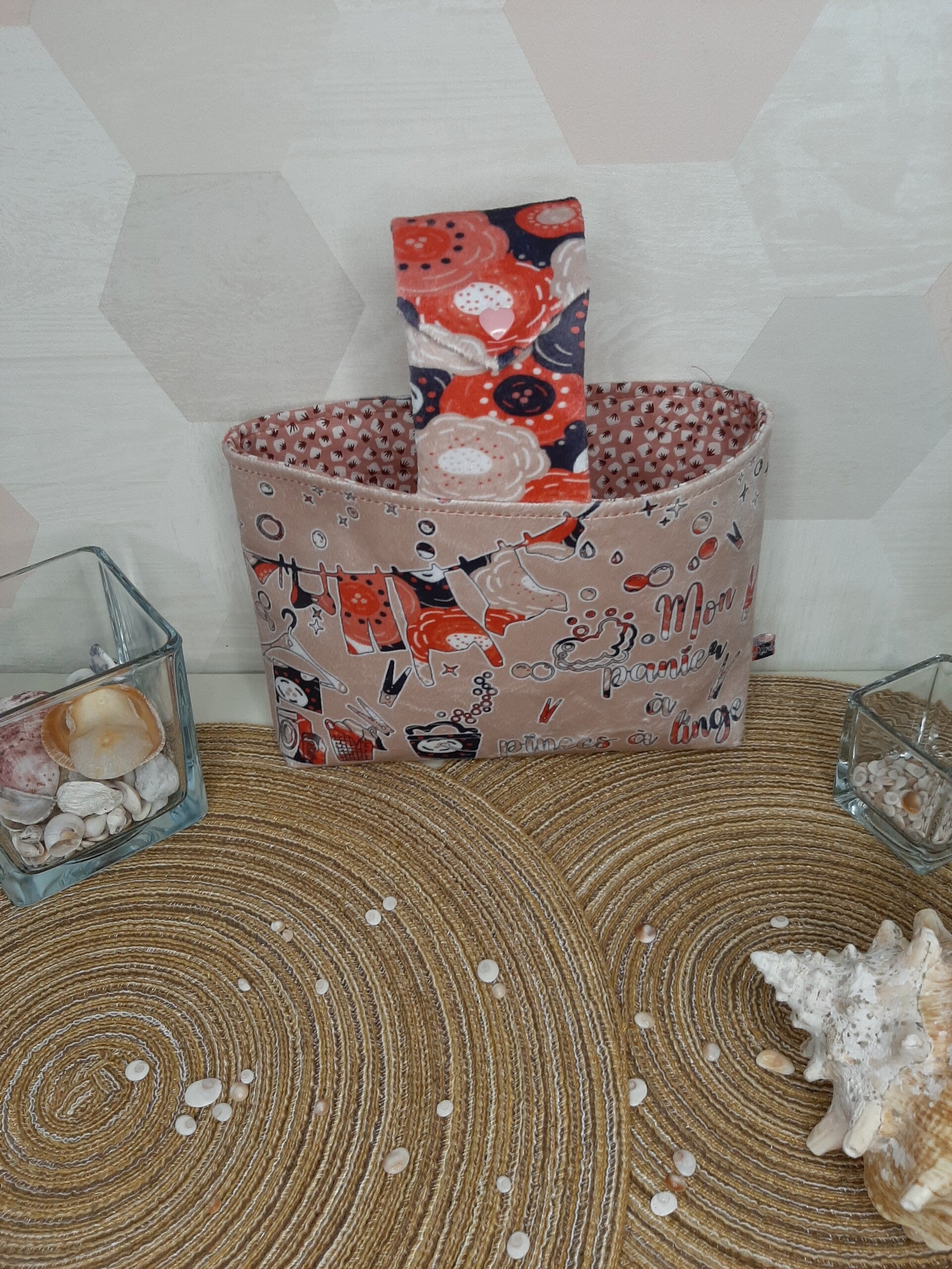 Panier à pinces à linge Fleur rose