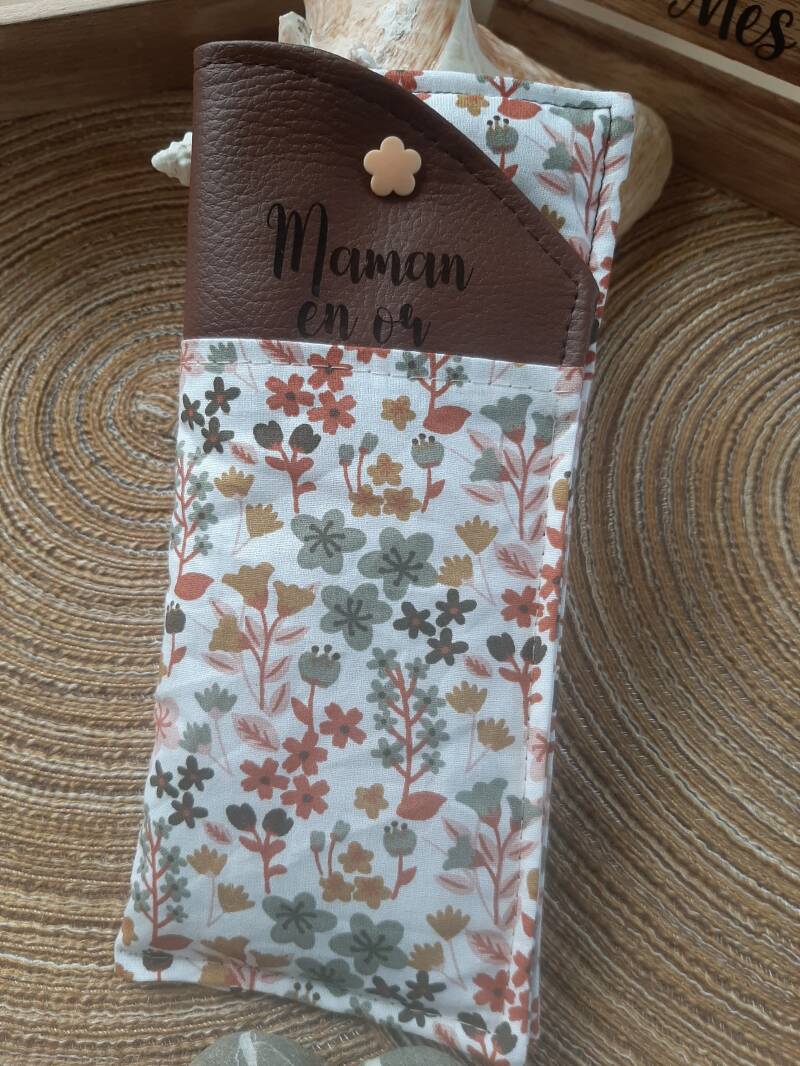 Étui à lunettes personnalisable "Maman en or" Fleur vert marron