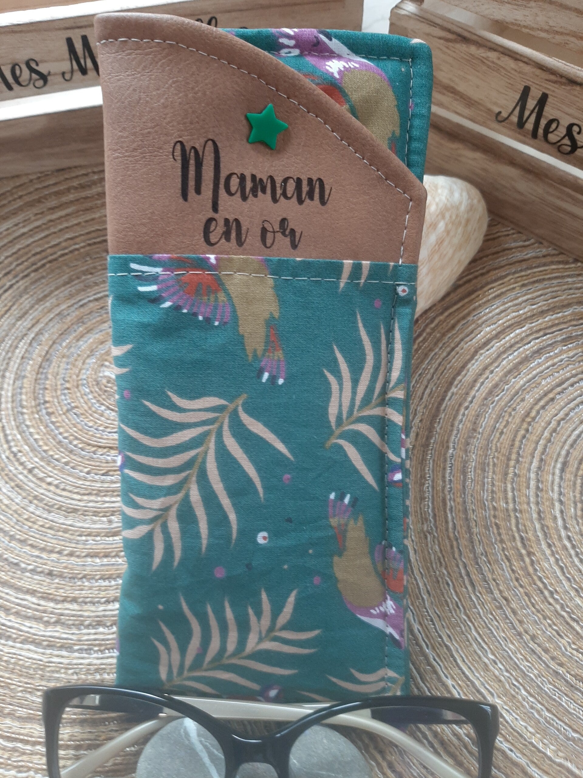 *Étui à lunettes personnalisable vert Oiseaux