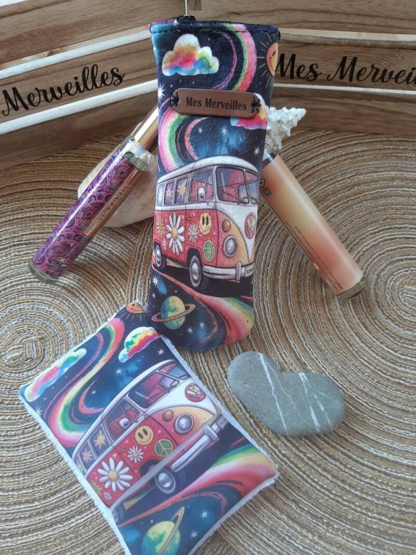 Duo Douceur Printemps 1🌸 – Pochette Essentiel & Gant Démaquillant Assorti (Offre Week-end)