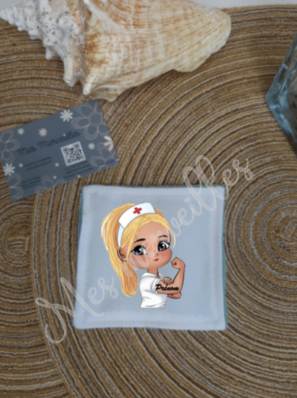 **Lingette démaquillante Infirmière blonde