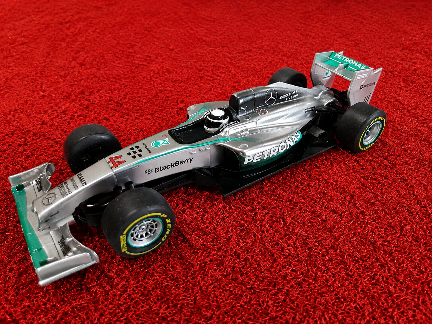 Scalextric AMG Petronas F1 Hybrid Nr. 44