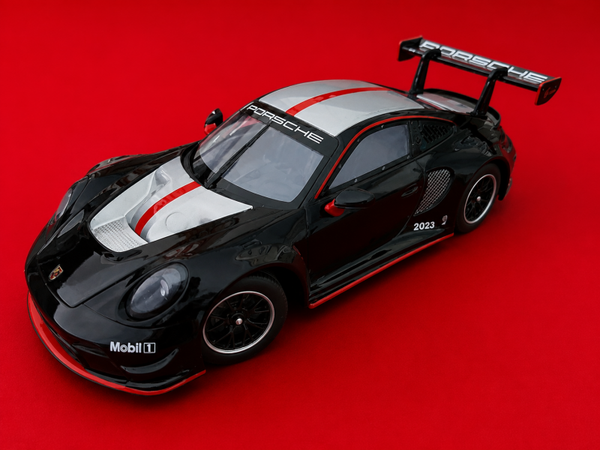 Carrera HYBRID  Porsche 911 GT3 R „Black Devil“