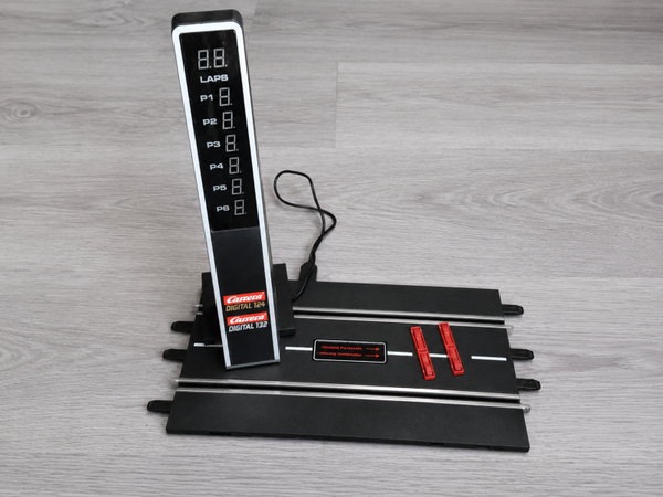 Carrera Digital 132 124   Position Tower / Rundenzähler