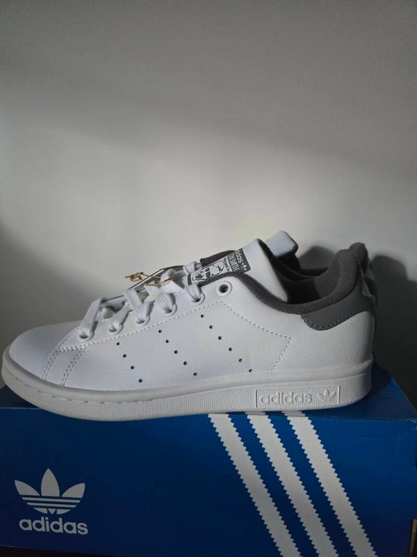 Baskets stan Smith taille 36