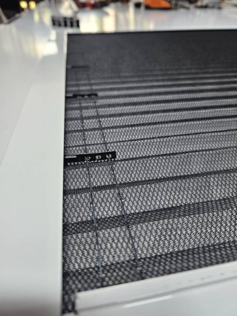 HorrenComfort Raamhorren - Petscreen