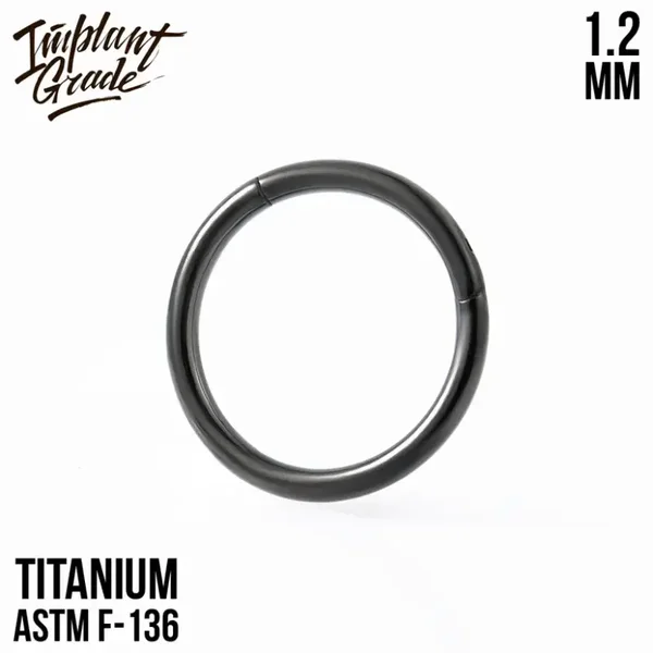Titanium click ring zwart