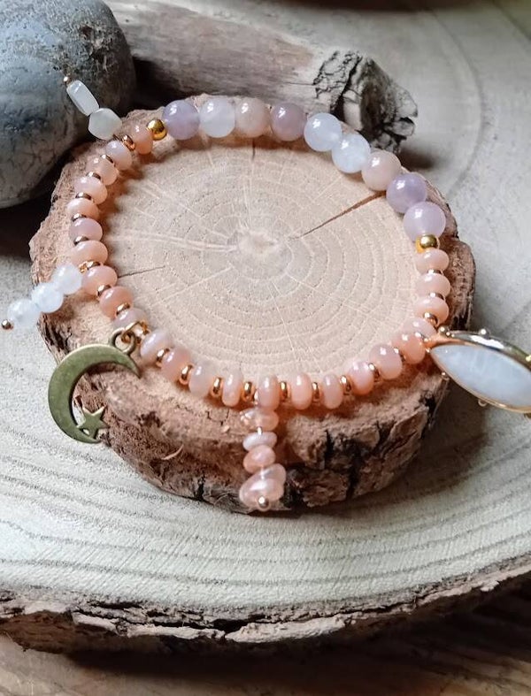 Maansteen armband met bedeltjes