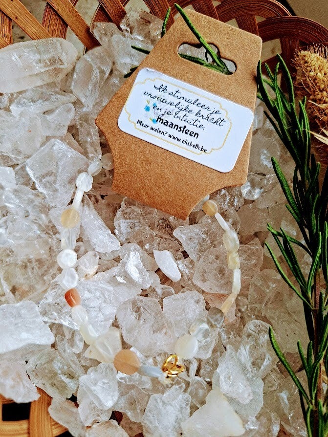 Maansteen armband met slotje platte kraaltjes