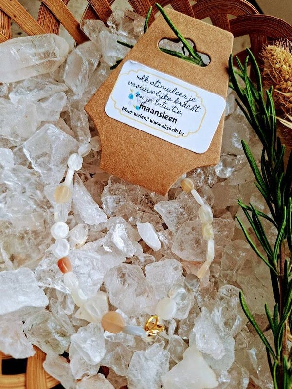 Maansteen armband met slotje platte kraaltjes