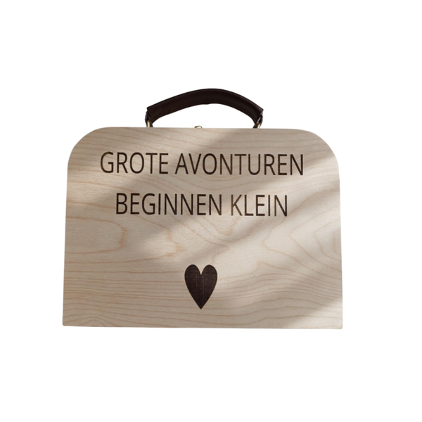 Houten herinnerringen koffertje