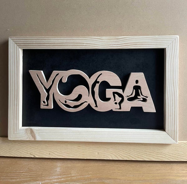 Chantournage sur bois - modèle tableau yoga - Réalisé par Loulou