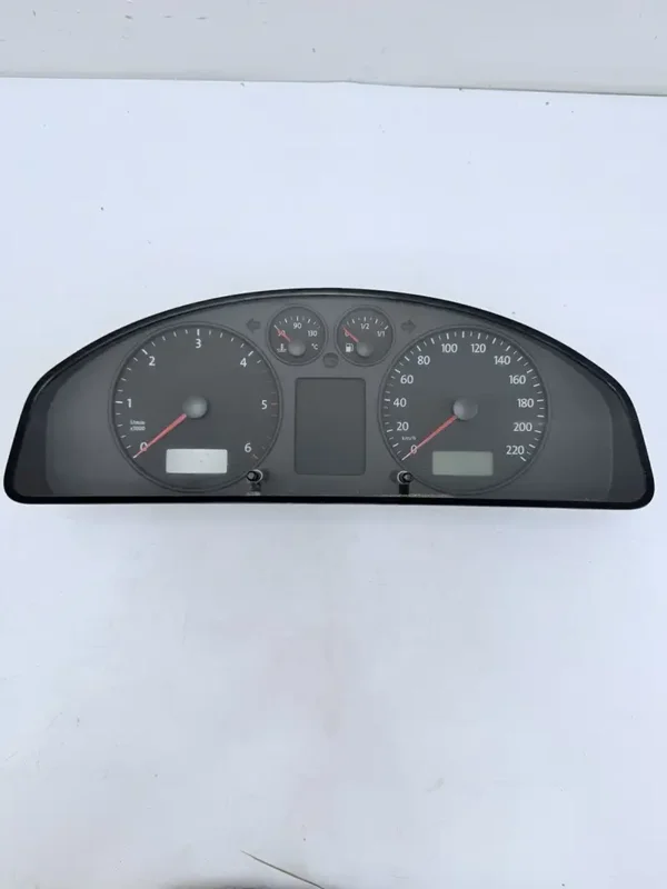 COMPTEUR DE VITESSE VOLKSWAGEN T5 – réf 88311346 – OCCASION