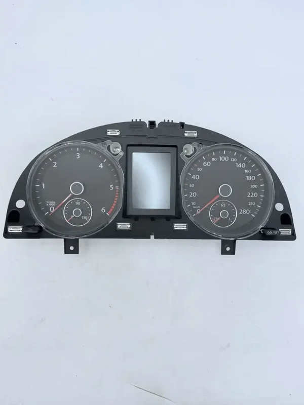 COMPTEUR DE VITESSE VOLKSWAGEN PASSAT – réf 3C8920870A – OCCASION