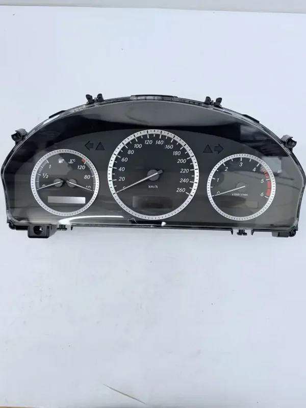 COMPTEUR DE VITESSE MERCEDES CLASSE C – réf A2049001705 – OCCASION