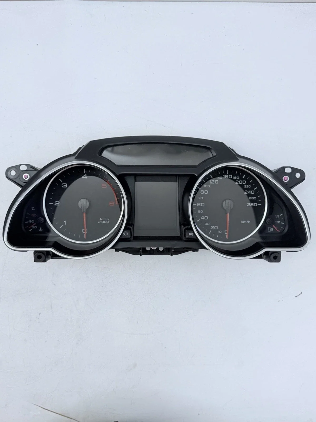 COMPTEUR DE VITESSE AUDI A5 8T – réf 8T0920931G – OCCASION