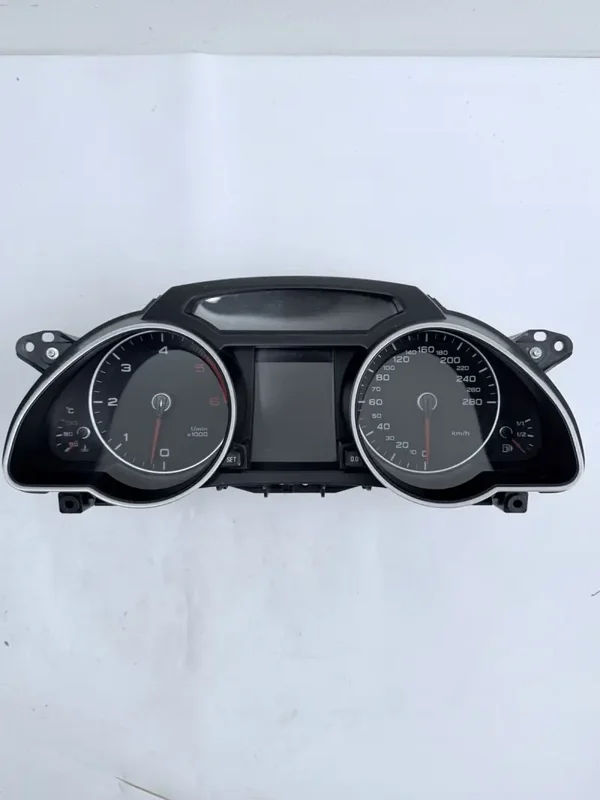 COMPTEUR DE VITESSE AUDI A5 8T – réf 8T0920932J – OCCASION