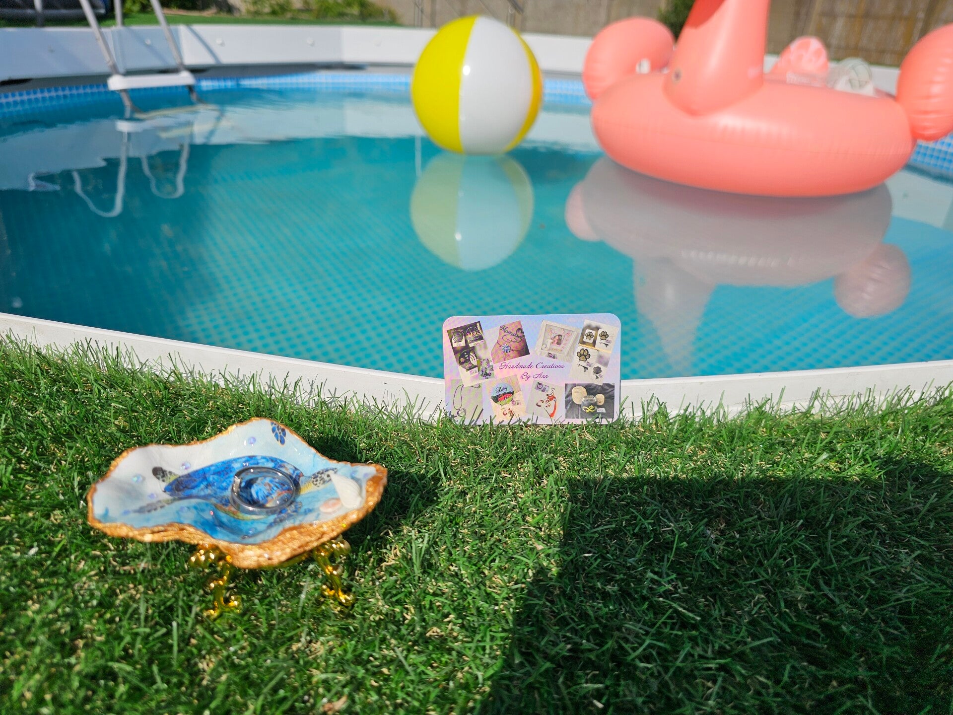Uniek Oester schaaltje met een schildpad op .