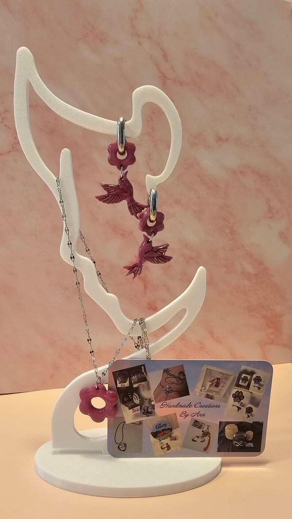Uniek setje oorbellen en halsketting uit pollymeerklei , Frozen Berry collectie.