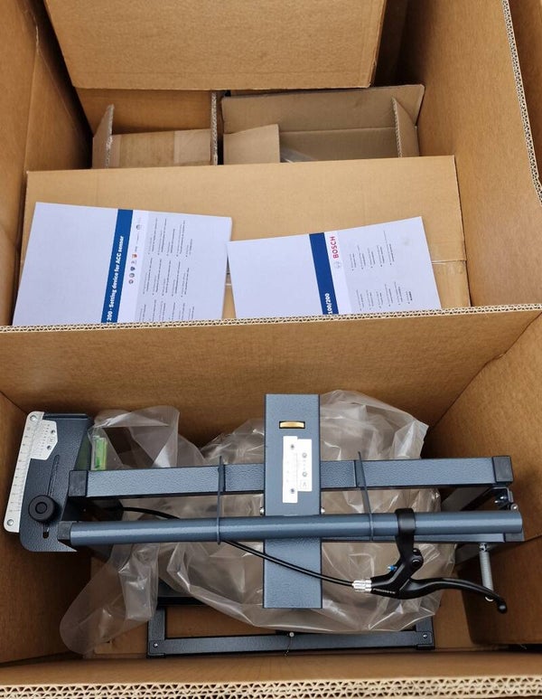 01_00221 Bosch ACC200 Radarsensor Kalibriergerät 0684300103 -000 unbenutzt