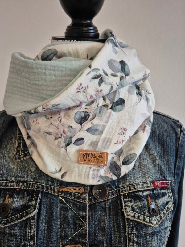 Musselin Loop Damen – Mintgrün & Weiß mit Eukalyptus-Motiv | Schlauchschal für Frühling, Sommer, Herbst & Winter