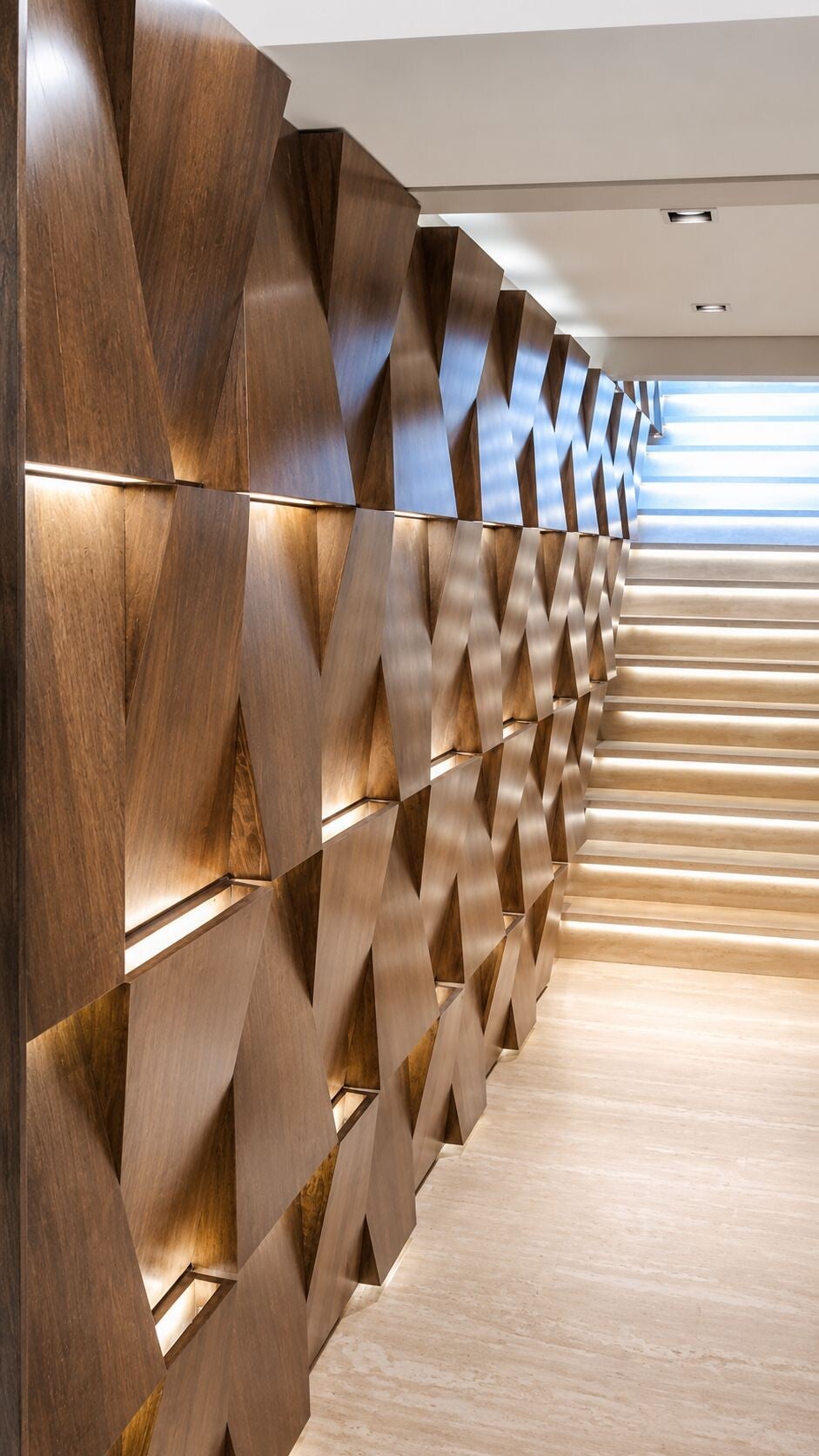 Lámparas de madera enchapada - proyecto de interiorismo