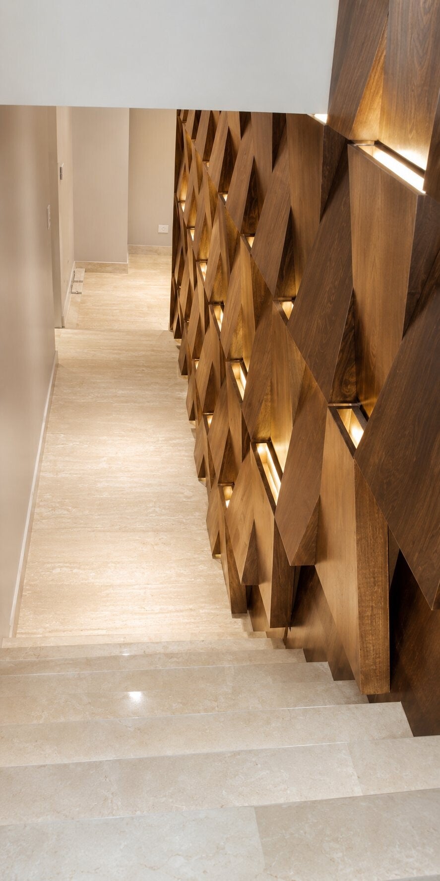 Lámparas de madera enchapada - proyecto de interiorismo
