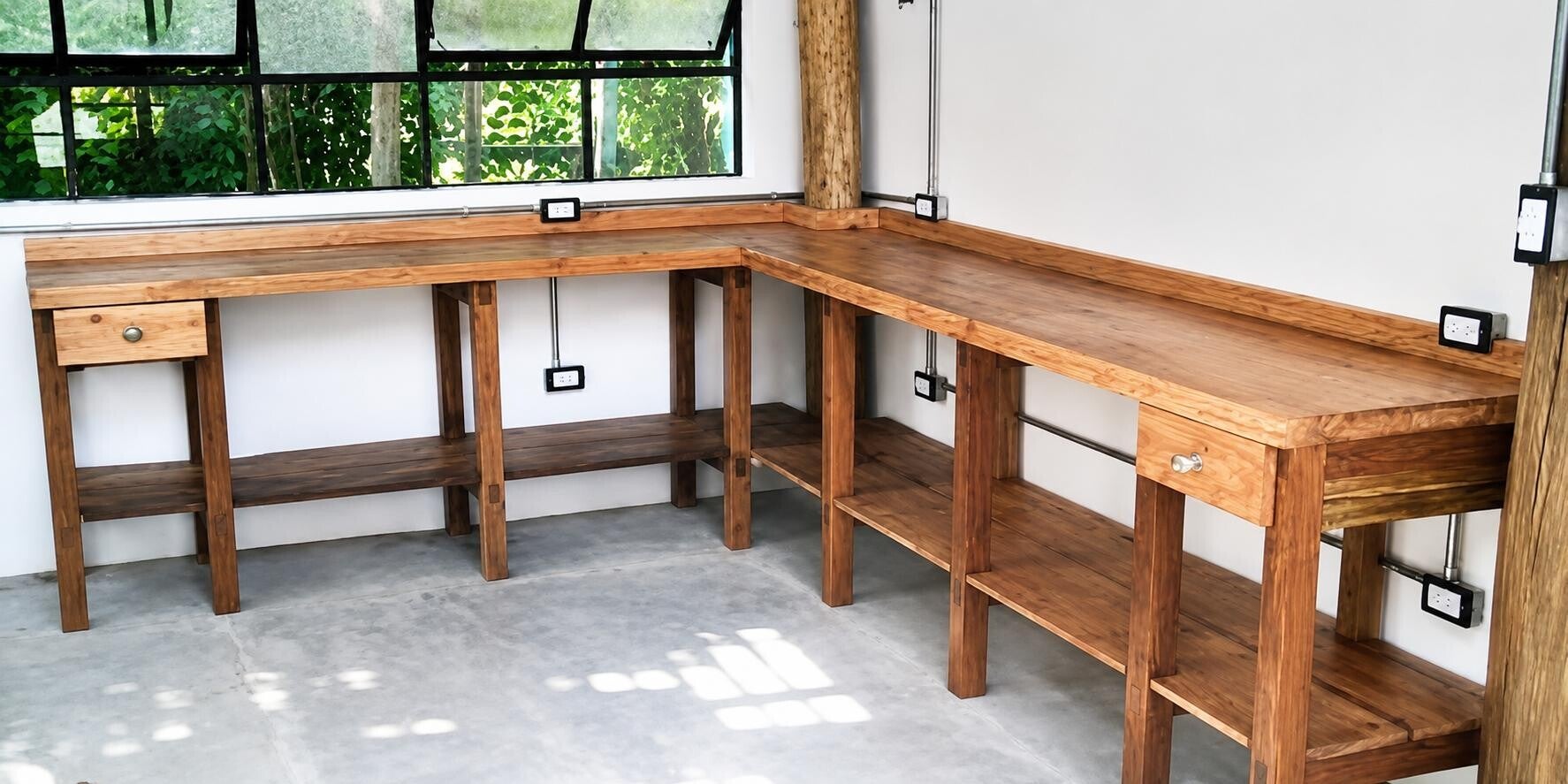 Cocina de madera estilo boho, estilo brutalista, estilo rústicosta