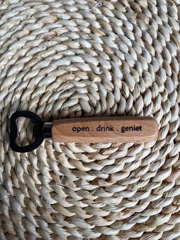 Bieropener | open . drink . geniet