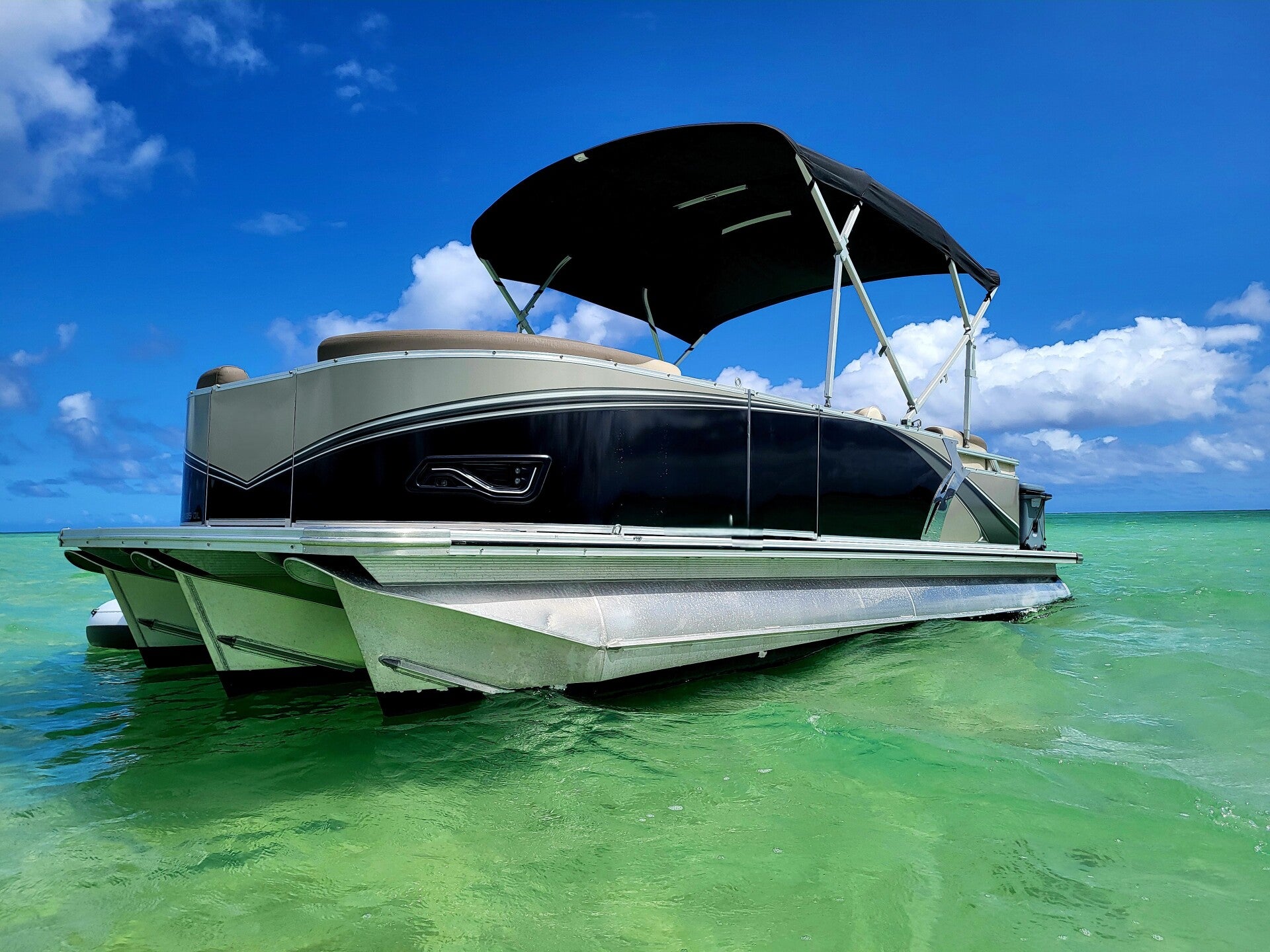 Hawaii Pontoons