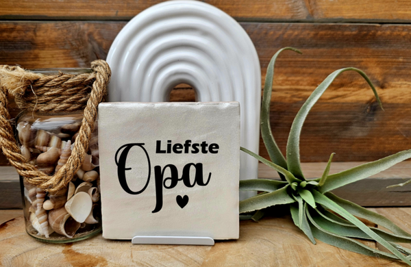 OPA EN OMA TEGELS