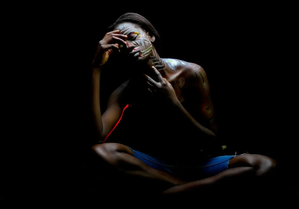 Openbreking van de aura door cocaïne. Verstoring van chakra’s door cocaïnegebruik. Verlies van spirituele bescherming door cocaïne. Cocaïne en ontregeling van het hartchakra. Cocaïne en blokkade van het derde oog chakra. Auraveld herstel. 