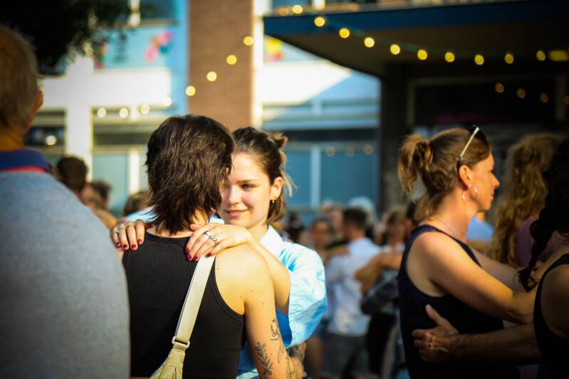 Aura-verzwakking door alcohol en middelen. Occulte besmetting via voeding of substanties. Parasitaire entiteiten bij verslavingen. Auralifters en belemmering van de overgang bij sterven. 