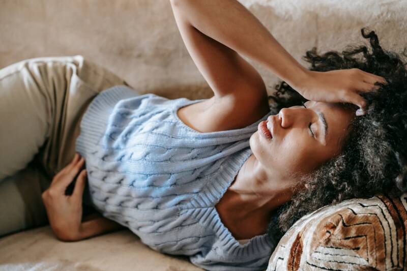 Spijsvertering en voeding: maag- en darmklachten, eetlustveranderingen en verstoorde spijsvertering. Hormonale en lichamelijke functies: hormonale ontregelingen, herstelproblemen en gewichtsveranderingen.